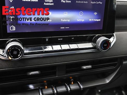 Used 2024 Chevrolet Colorado W/T image 18