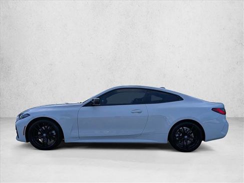 Used 2022 BMW 430i Coupe w/ M Sport Package image 9