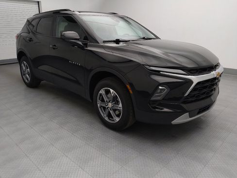 Used 2023 Chevrolet Blazer LT w/ Convenience Package FWD image 11