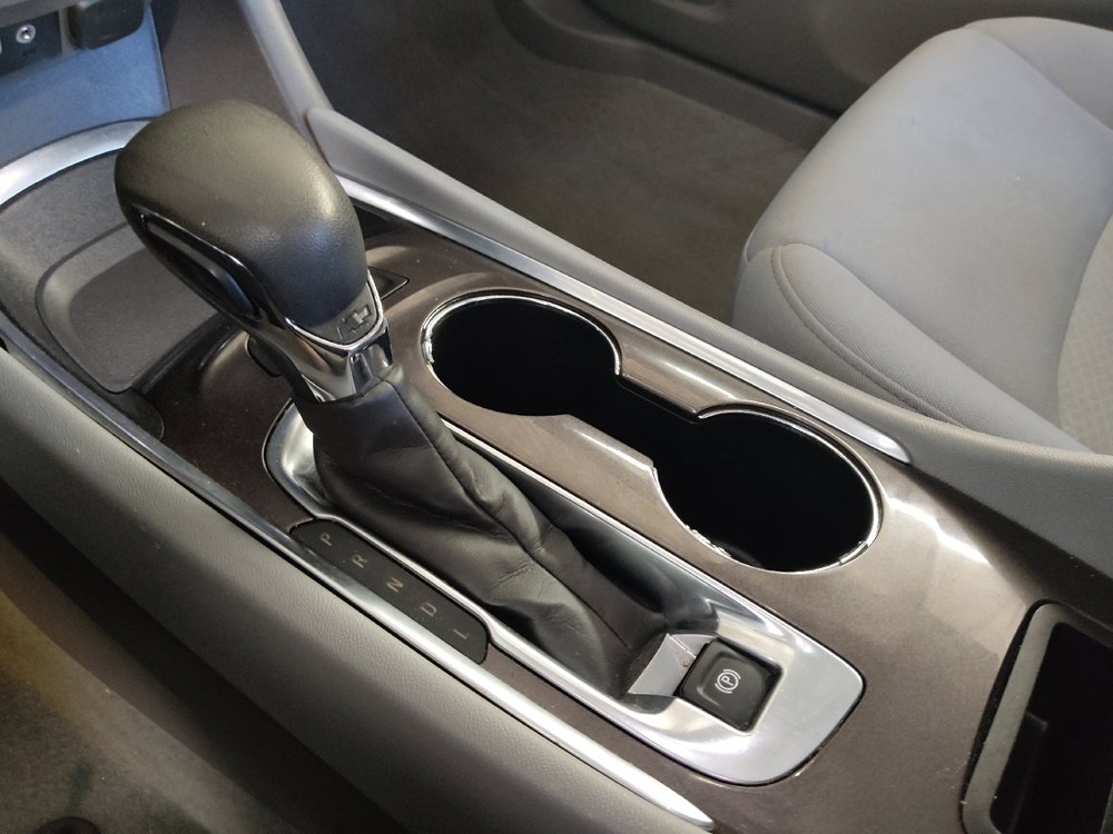 Used 2022 Chevrolet Malibu LT FWD image 26