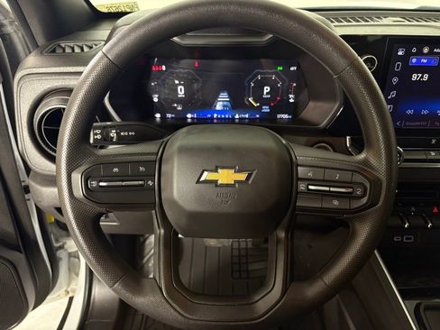 Used 2024 Chevrolet Colorado W/T w/ Safety Package image 23