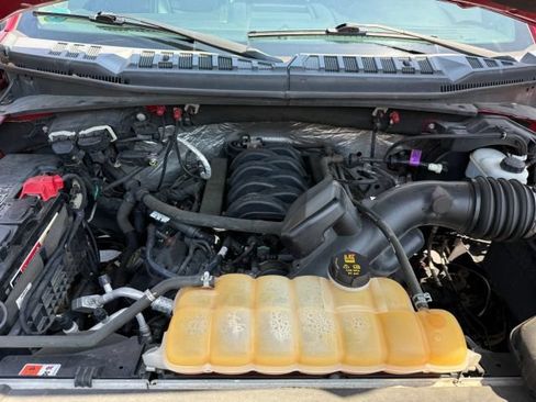 Used 2016 Ford F150 Lariat w/ Equipment Group 502A Luxury AWD/4WD image 40