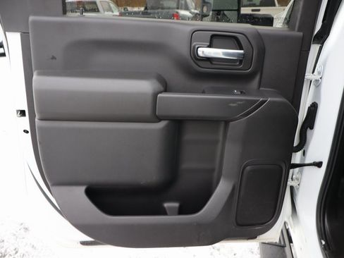 Used 2020 Chevrolet Silverado 2500 Custom w/ Custom Value Package image 9