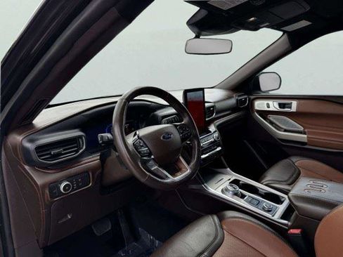 Used 2022 Ford Explorer King Ranch w/ Premium Technology Package AWD/4WD image 20