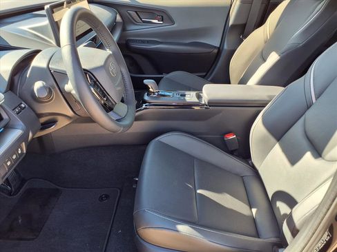 Certified 2025 Toyota Prius LE image 15