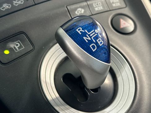 Used 2010 Toyota Prius Two FWD image 21