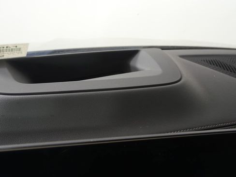 Certified 2025 BMW X6 xDrive40i w/ Premium Package image 24