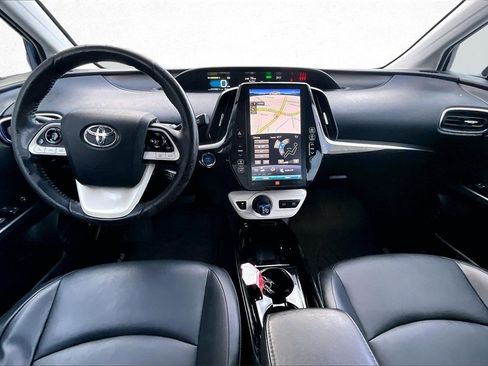 Used 2018 Toyota Prius Four Touring image 8