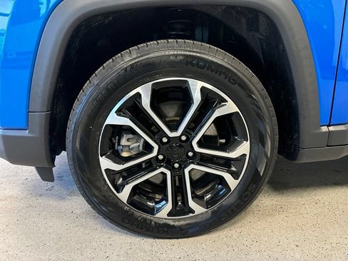 Used 2023 Jeep Compass Limited AWD/4WD image 19