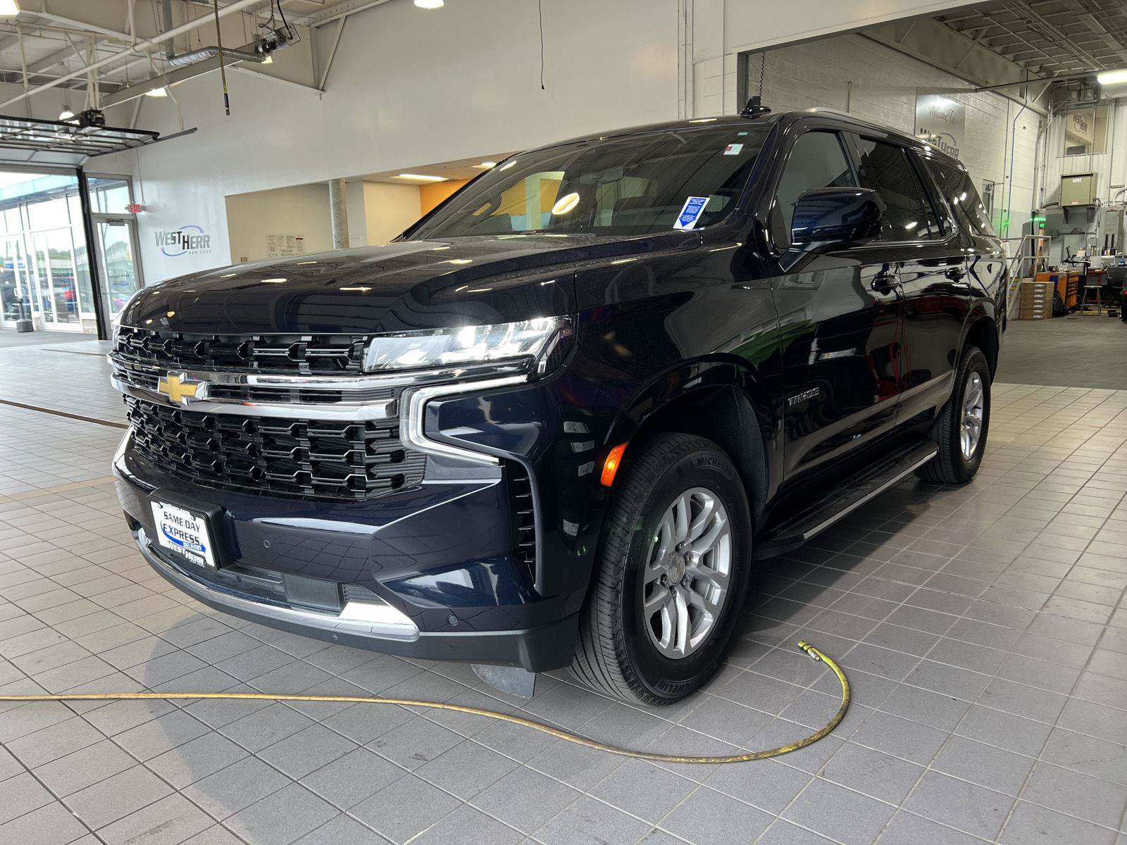 Used 2023 Chevrolet Tahoe LS AWD/4WD image 4