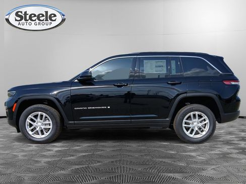 New 2024 Jeep Grand Cherokee Laredo X image 2