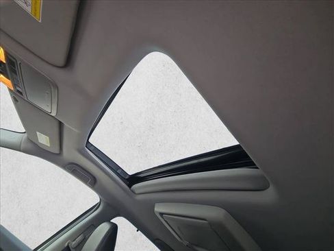Used 2021 Honda Pilot Touring image 14