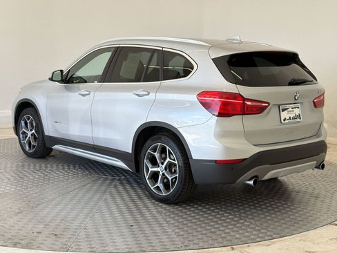 Used 2017 BMW X1 xDrive28i AWD/4WD image 3