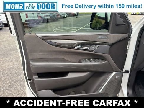 Used 2019 Cadillac Escalade Platinum AWD/4WD image 11