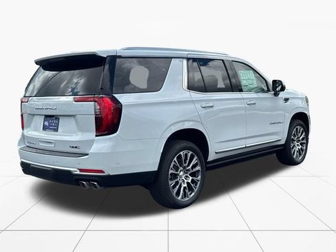 New 2026 GMC Yukon Denali w/ Denali Reserve Package AWD/4WD image 6