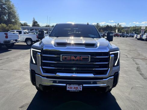 New 2026 GMC Sierra 2500 SLE w/ SLE Value Package; AWD/4WD image 2