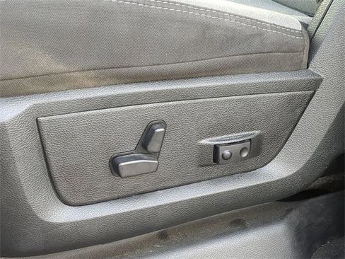 Certified 2024 RAM 2500 Big Horn image 21