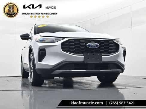 Used 2025 Ford Escape ST-Line FWD image 36