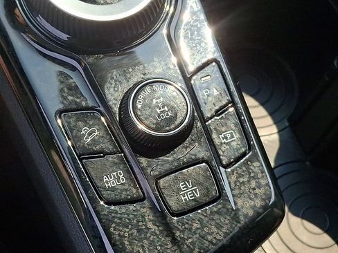 Used 2025 Kia Sportage X-Line Prestige AWD/4WD image 25