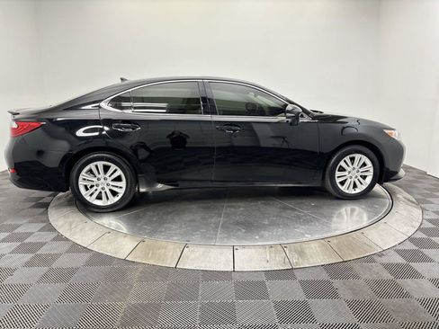 Used 2014 Lexus ES 350 w/ Premium Package FWD image 17