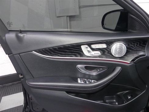 Used 2020 Mercedes-Benz E 350 4MATIC Sedan w/ Premium Package image 18