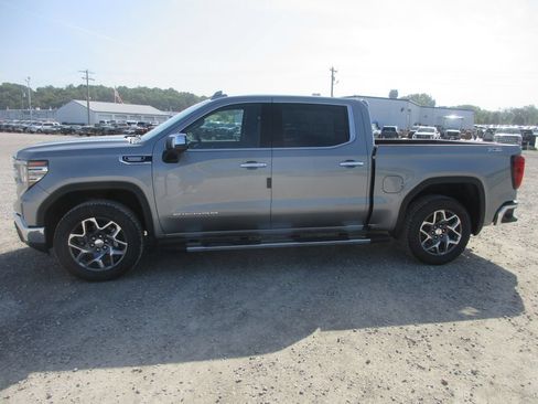 New 2026 GMC Sierra 1500 SLT w/ SLT Premium Package AWD/4WD image 11
