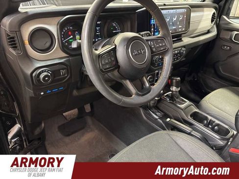 Used 2024 Jeep Wrangler Willys image 9