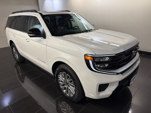 New 2027 Ford Expedition Platinum w/ Driver's Package AWD/4WD image 1