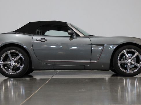 Used 2007 Saturn Sky w/ Premium Trim Pkg image 24