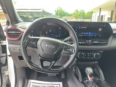 Used 2024 Chevrolet TrailBlazer RS w/ Convenience Package image 21