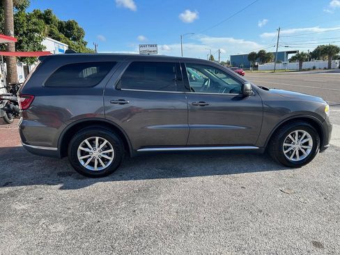 Used 2017 Dodge Durango SXT w/ 3rd Row Seating Group RWD image 3