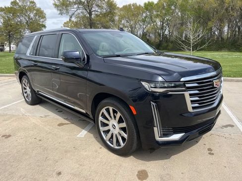 Used 2023 Cadillac Escalade ESV Premium Luxury Platinum RWD image 11