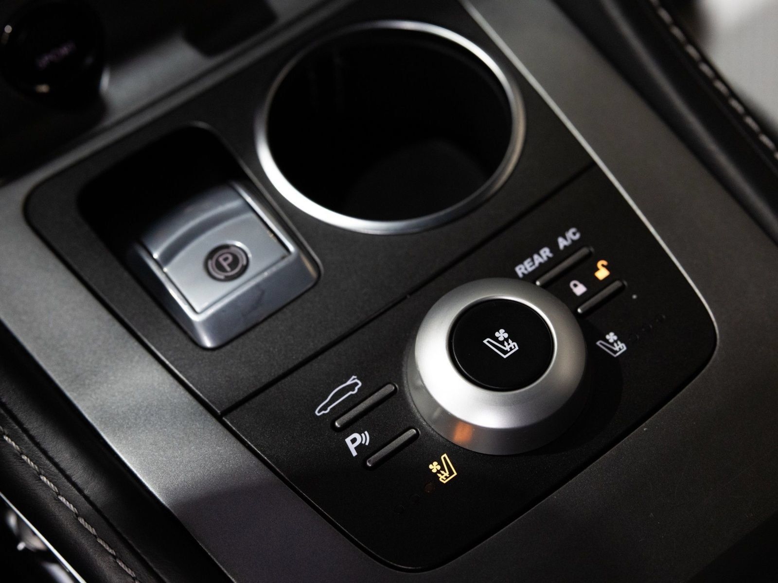 Used 2011 Aston Martin Rapide RWD image 19
