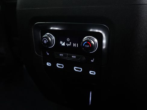 Used 2021 GMC Yukon Denali w/ Denali Ultimate Package image 15