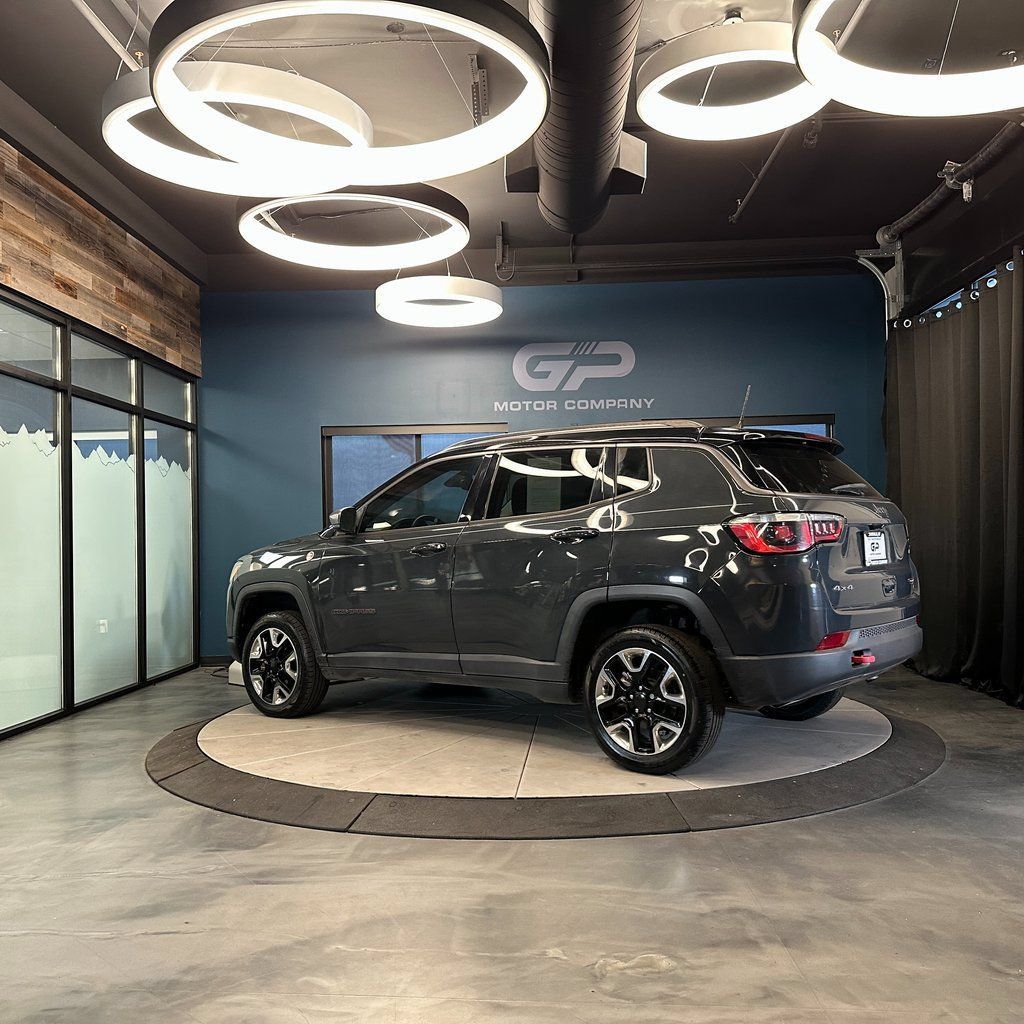 Used 2017 Jeep Compass Trailhawk w/ Navigation Group AWD/4WD image 5