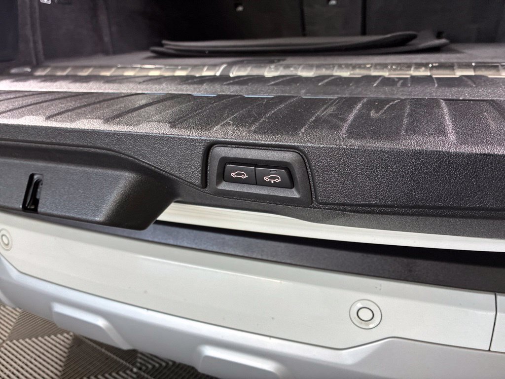 Used 2023 BMW X5 xDrive45e AWD/4WD image 33