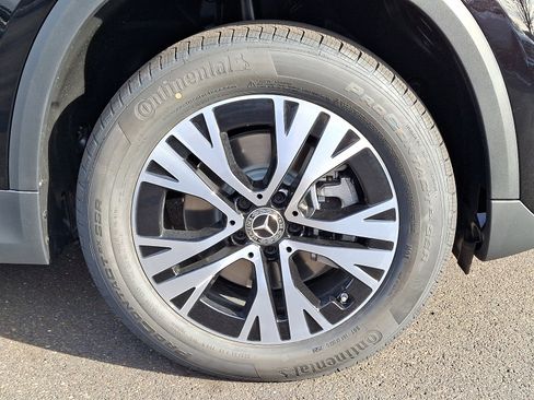 New 2025 Mercedes-Benz GLA 250 4MATIC image 5