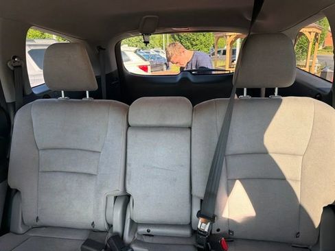Used 2019 Honda Pilot EX image 11