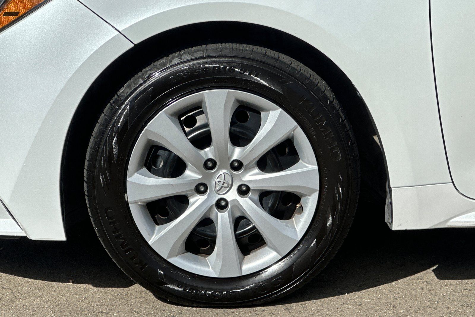 Used 2024 Toyota Corolla LE FWD image 42