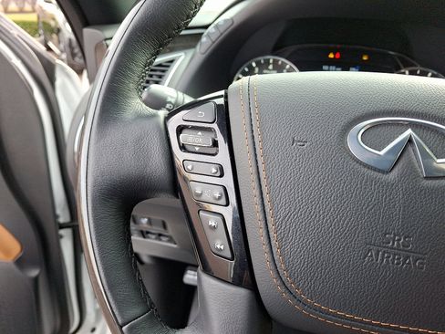 Used 2024 INFINITI QX80 Sensory image 22