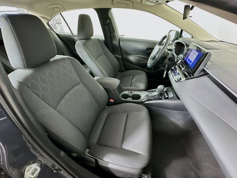 Used 2024 Toyota Corolla LE image 28