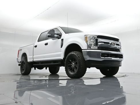 Used 2019 Ford F250 XL image 44