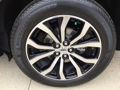 New 2026 Ford Explorer ST-Line image 5