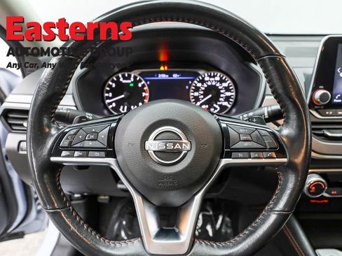 Used 2023 Nissan Altima 2.5 SR image 10