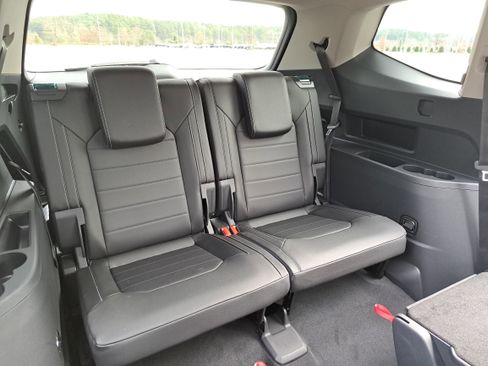 New 2026 Volkswagen Atlas SEL image 12