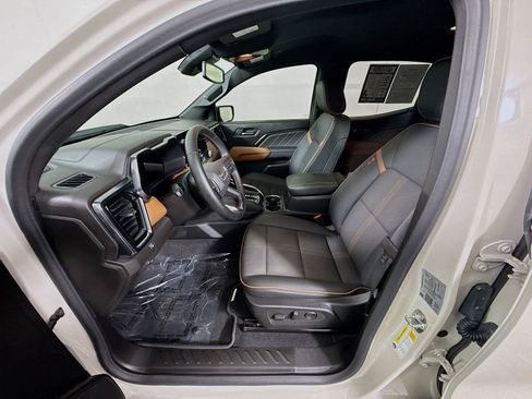 Used 2026 GMC Canyon AT4 AWD/4WD image 2