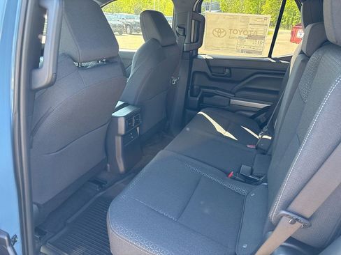 Used 2026 Toyota 4Runner SR5 AWD/4WD image 15