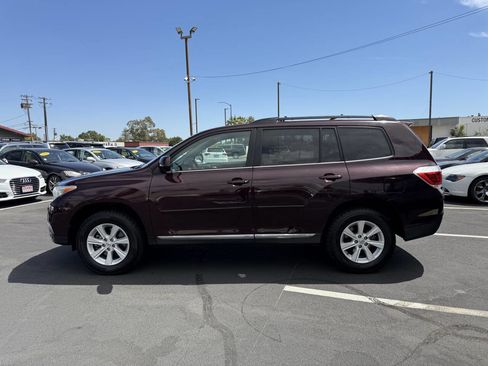 Used 2012 Toyota Highlander 4WD image 6