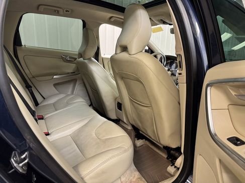 Used 2015 Volvo XC60 T5 Premier image 25