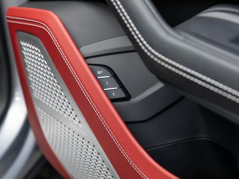 Used 2023 Lamborghini Urus S image 54